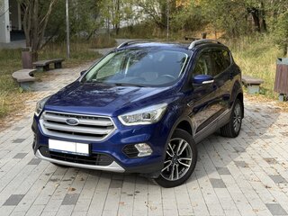 2017 Ford Kuga II Рестайлинг, синий, 1760000 рублей, вид 1