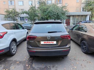 2018 Volkswagen Tiguan II, коричневый, 1850000 рублей, вид 3