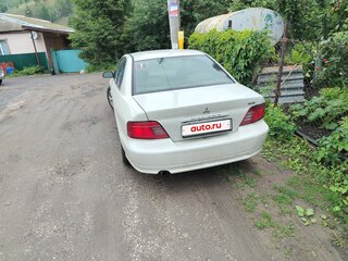 2003 Mitsubishi Galant VIII Рестайлинг, белый, 350000 рублей, вид 2