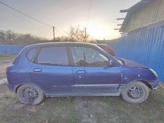 2000 Daihatsu Sirion I (M1), синий, 140000 рублей, вид 2