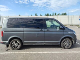 2021 Volkswagen Multivan T6 Рестайлинг, серый, 7500000 рублей, вид 3