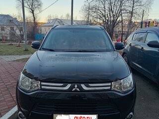 2013 Mitsubishi Outlander III, чёрный, 1850000 рублей, вид 1