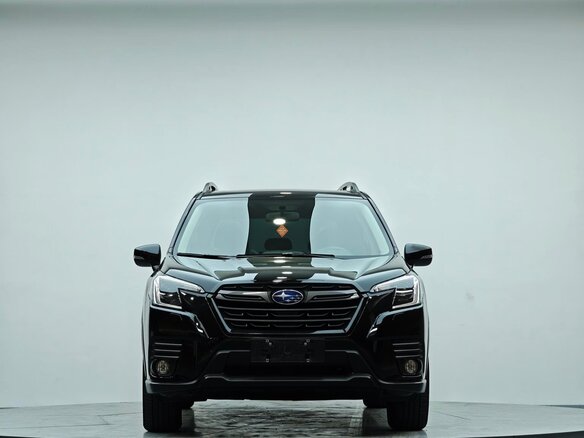 2023 Subaru Forester V Рестайлинг, чёрный, 2520000 рублей - вид 2