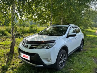2015 Toyota RAV4 IV (XA40) Рестайлинг, белый, 2700000 рублей, вид 1