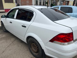 2012 Opel Astra H Рестайлинг, белый, 580000 рублей, вид 4