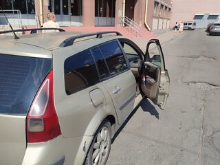 2006 Renault Megane II Рестайлинг, серый, 250000 рублей, вид 3