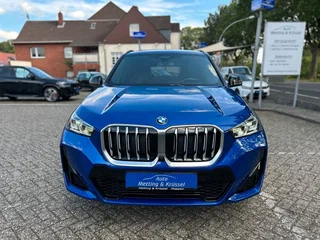 2023 BMW X1 18d sDrive III (U11/U12), синий, 4700000 рублей, вид 2
