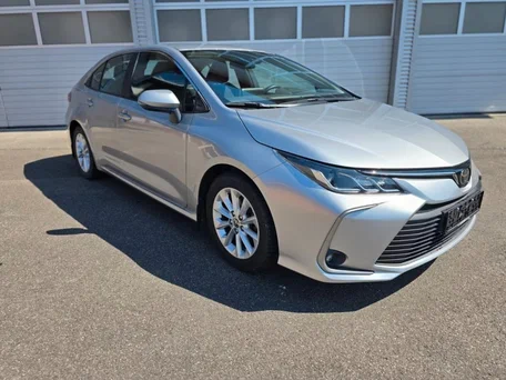 2023 Toyota Corolla XII (E210), серебристый, 2296000 рублей, вид 4