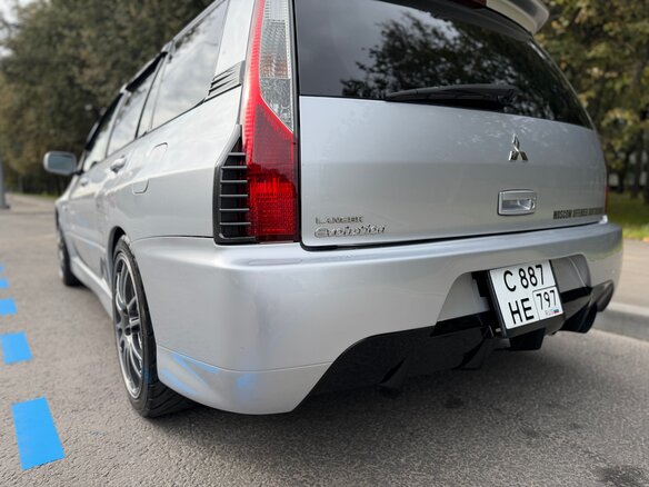 2001 Mitsubishi Lancer Cedia IX, серебристый - вид 8