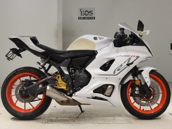 2024 Yamaha YZF-R7, белый, 694000 рублей - вид 1