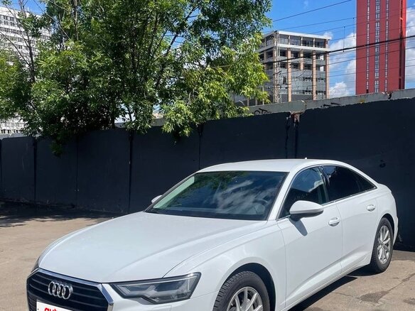 2020 Audi A6 40 TFSI V (C8), белый, 3900000 рублей