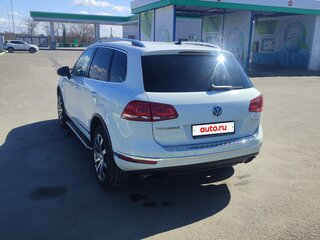2014 Volkswagen Touareg II Рестайлинг, белый, 2500000 рублей, вид 5