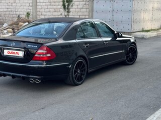2004 Mercedes-Benz E-Класс 500 III (W211, S211), чёрный, 800000 рублей, вид 4