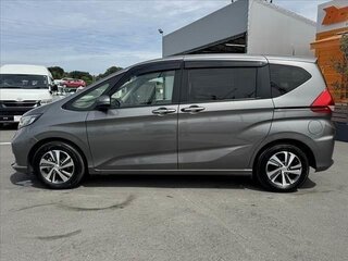 2022 Honda Freed II Рестайлинг, серебристый, 1389666 рублей, вид 4
