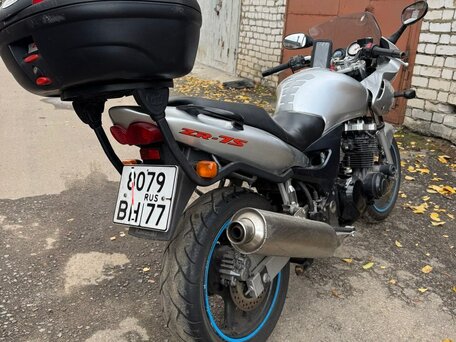 2001 Kawasaki ZR-7, серебристый, 250000 рублей, вид 4
