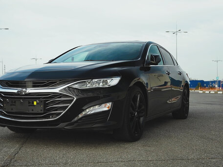 2023 Chevrolet Malibu IX Рестайлинг, чёрный, 1650333 рублей, вид 3