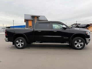 2019 Ram 1500 Crew Cab V, чёрный, 4900000 рублей, вид 5