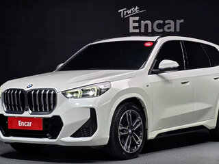 2023 BMW X1 Long 20Li sDrive III (U11/U12), белый, 2835000 рублей, вид 2