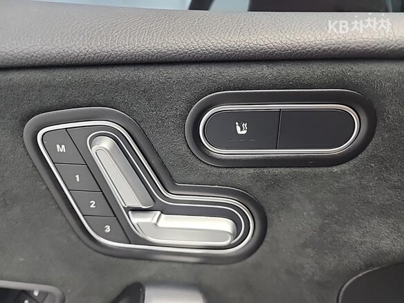 2022 Mercedes-Benz A-Класс 180 IV (W177) Рестайлинг, чёрный - вид 15