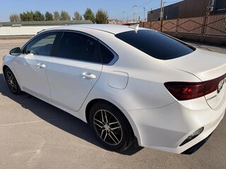 2021 Kia Cerato IV Рестайлинг, белый, 2250000 рублей, вид 5
