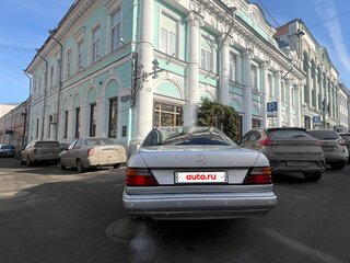 1992 Mercedes-Benz W124 230, серый, 590000 рублей, вид 5