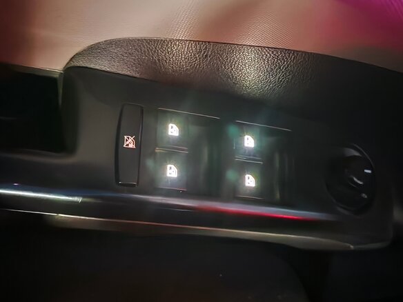2013 Chevrolet Aveo II, чёрный, 650000 рублей - вид 5