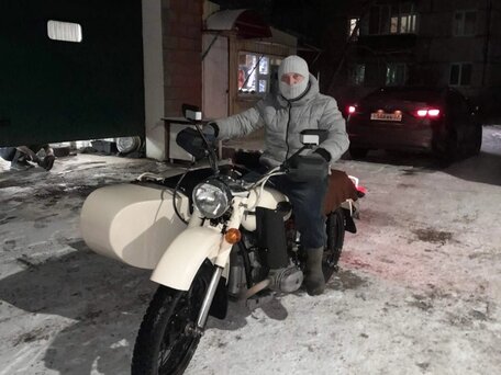 1993 Урал M-63, бежевый, 200000 рублей, вид 2