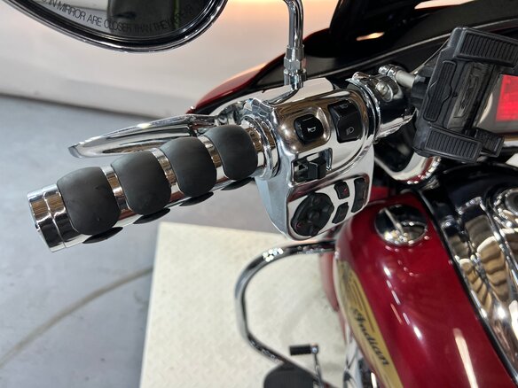 2014 Indian Chieftain, красный, 810000 рублей - вид 21
