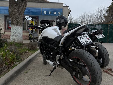 2013 Suzuki GSR 750, белый, 620000 рублей, вид 3