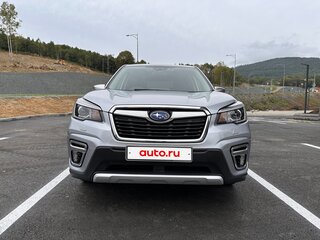 2020 Subaru Forester MHEV V, серебристый, 2900000 рублей, вид 2