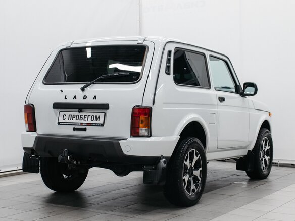 2024 Lada (ВАЗ) Niva Legend I, белый - вид 2