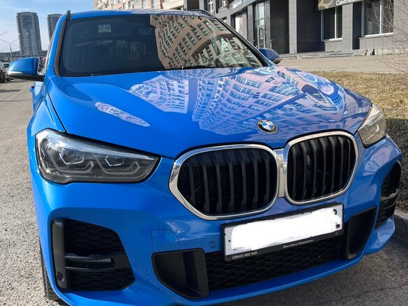 2019 BMW X1 20i xDrive II (F48) Рестайлинг, синий, 2990000 рублей