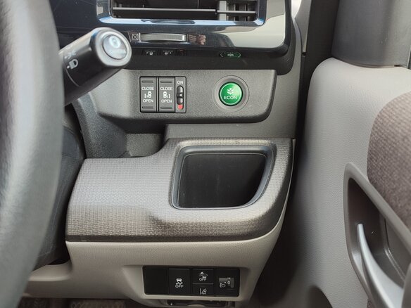 2015 Honda Stepwgn V, зелёный, 1800000 рублей - вид 10