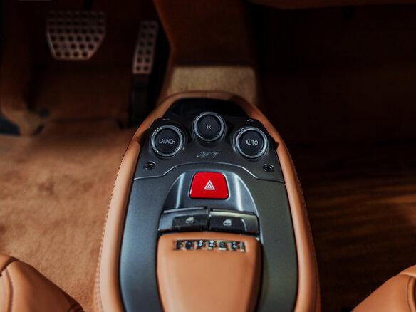 2011 Ferrari 458 Italia, красный - вид 30