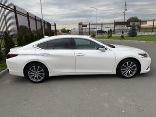 2020 Lexus ES 250 VII, белый, 4300000 рублей, вид 4
