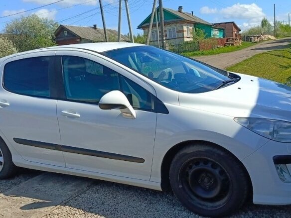 2010 Peugeot 308 I, белый, 550000 рублей - вид 2