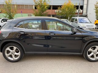 2019 Mercedes-Benz GLA 200 I (X156) Рестайлинг, чёрный, 2400000 рублей, вид 2