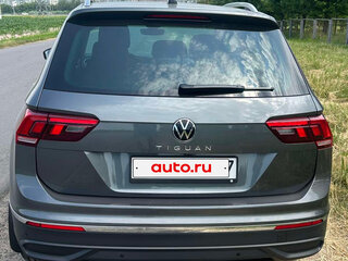 2021 Volkswagen Tiguan II Рестайлинг, серый, 2680000 рублей, вид 5