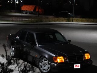 1992 Mercedes-Benz W124 230, серый, 550000 рублей, вид 1