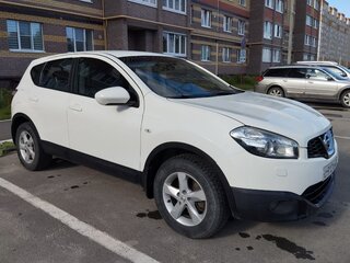 2012 Nissan Qashqai I Рестайлинг, белый, 800000 рублей, вид 2