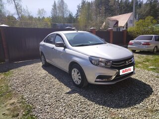 2017 Lada (ВАЗ) Vesta I, серебристый, 800000 рублей, вид 1