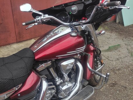 2009 Yamaha XV 1900, пурпурный, 1000000 рублей, вид 1