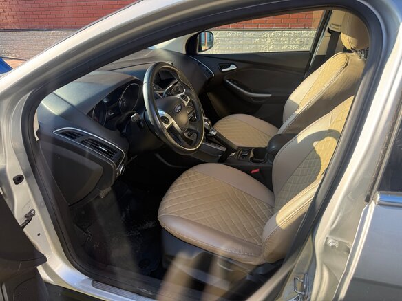 2014 Ford Focus III, серебристый, 1100000 рублей - вид 4