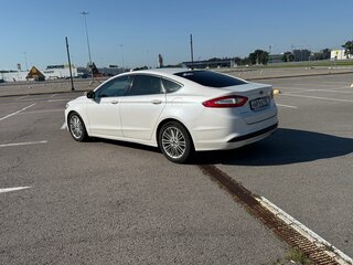 2014 Ford Fusion (North America) II, белый, 1150000 рублей, вид 5
