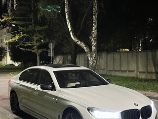 2015 BMW 7 серии Long 750Li xDrive VI (G11/G12), белый, 3200000 рублей, вид 5