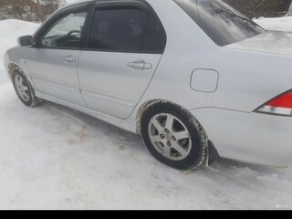 2005 Mitsubishi Lancer IX Рестайлинг, серебристый, 400000 рублей, вид 3