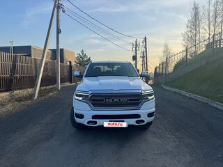 2019 Ram 1500 Crew Cab V, белый, 6500000 рублей, вид 2