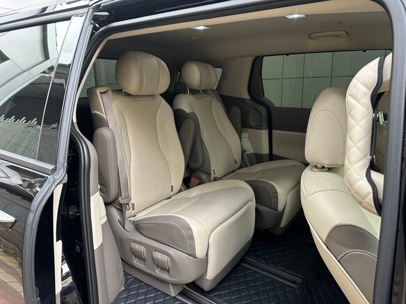 2024 Kia Carnival IV Рестайлинг, чёрный, 6500000 рублей - вид 18