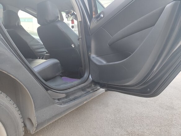 2008 Peugeot 308 I, чёрный, 285000 рублей - вид 8