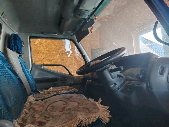 1997 Fuso (Mitsubishi) Canter, синий, 3600000 рублей - вид 5